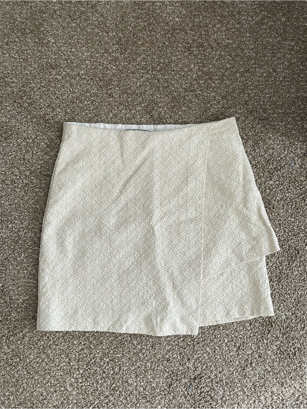 Suiteblanco Women's White Tweed Asymmetrical Mini Skirt Zip Closure Size 8